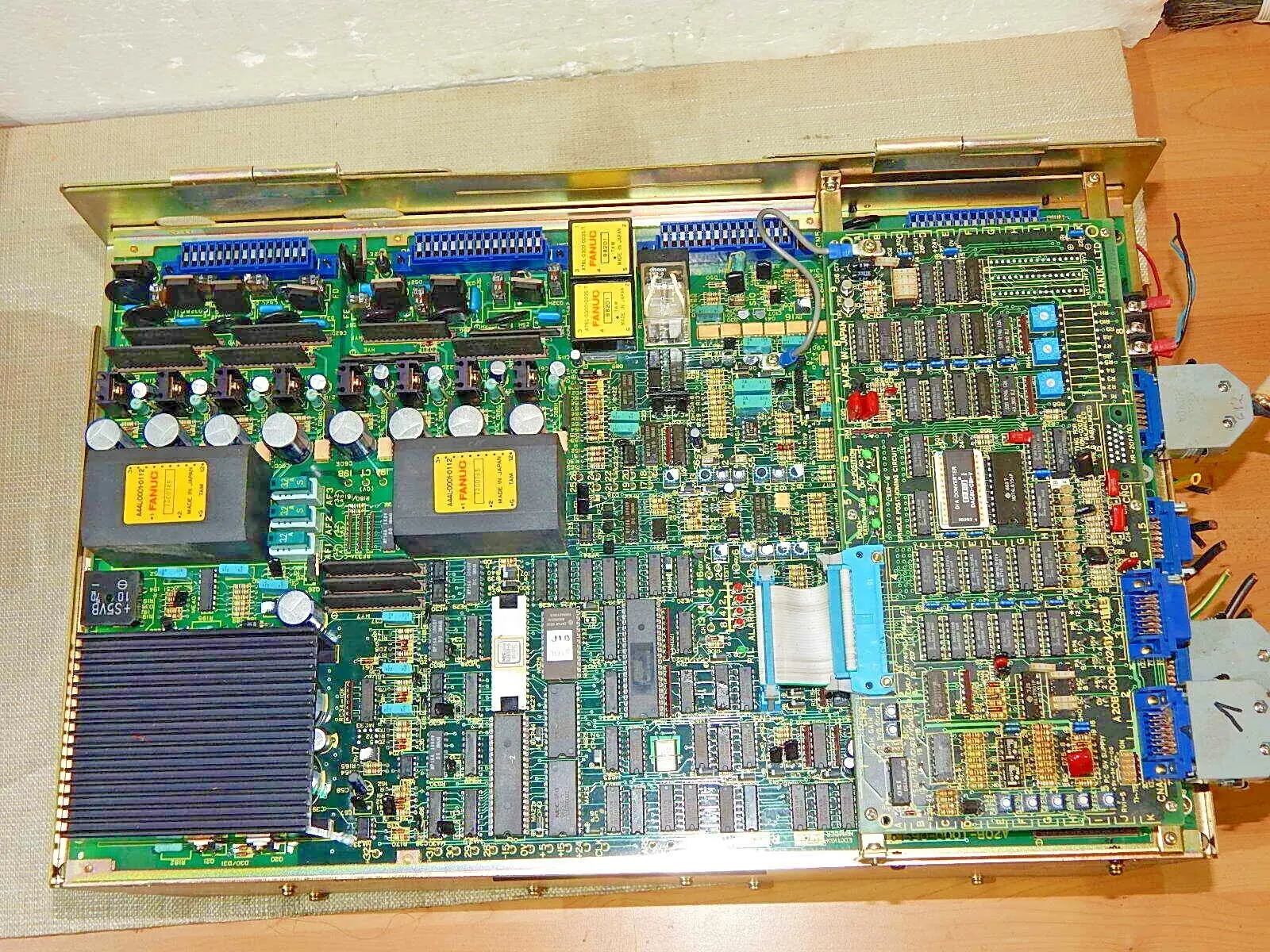 Produktfoto 1 von FANUC AC Spindle Servo Unit  A06B-6044-H103