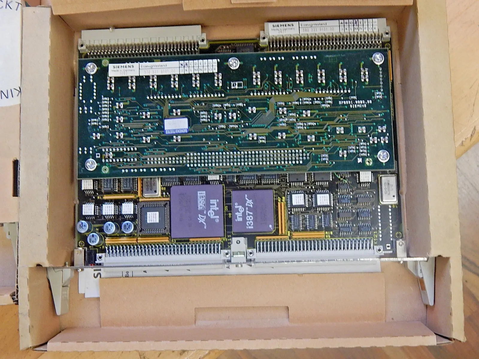 Produktfoto 1 von Siemens Sinumerik  6FC5110-0BA01-1AA0 NC CPU-Karte Unbenutzt Siehe Bitte Bilder