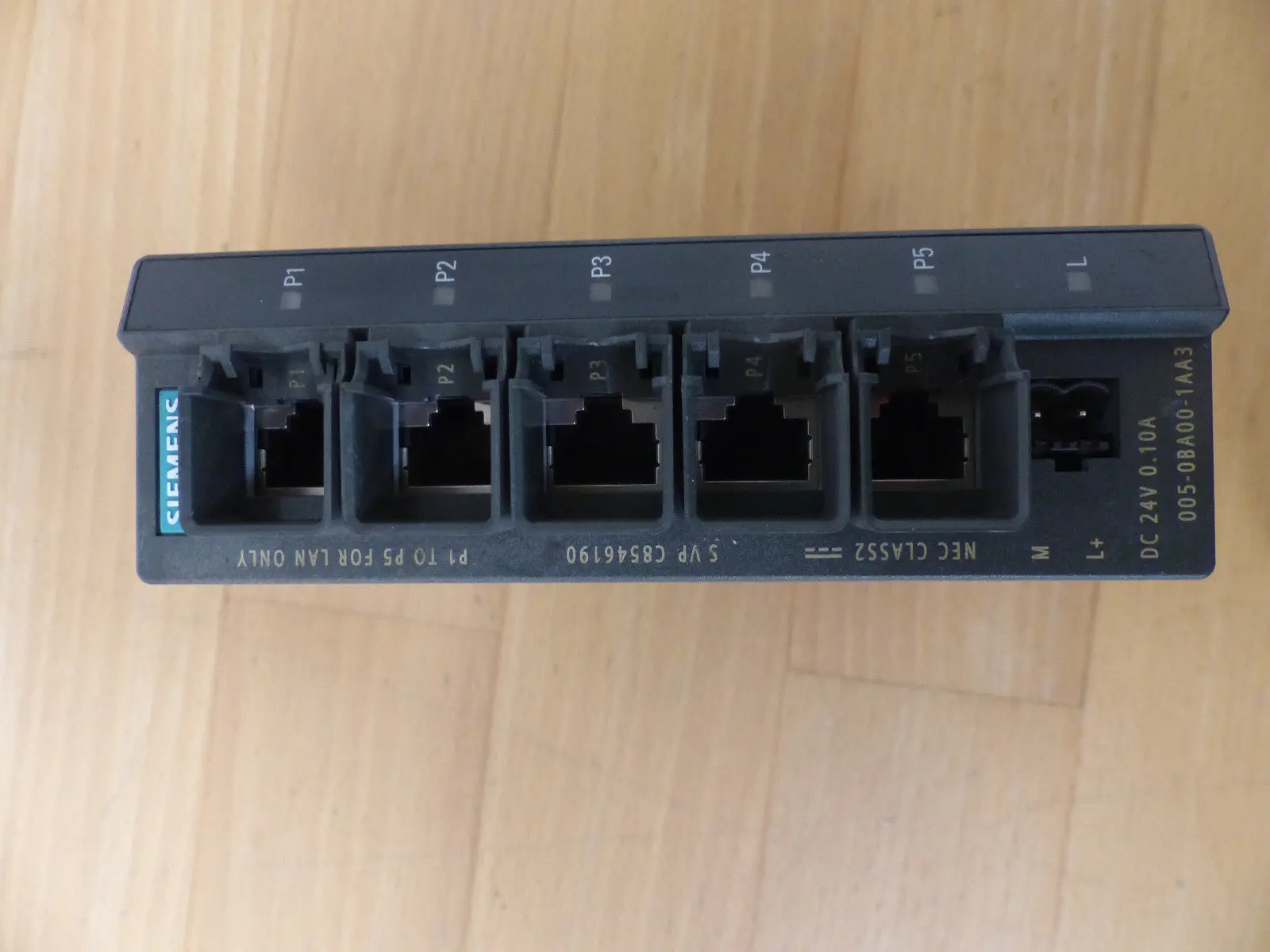 Produktfoto 1 von SIEMENS SIMATIC NET INDUSTRIAL ETHERNET SWITCH SCALANCE X005 1P 6GK5005-0BA00-1A
