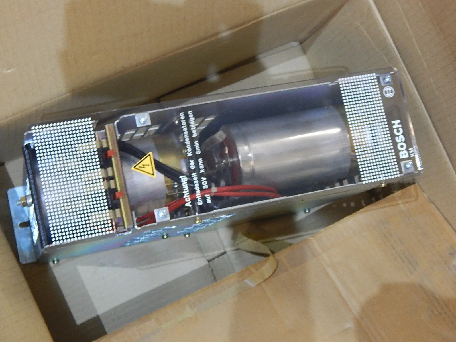 Produktfoto 1 von Bosch Kondensatormodul KM2200  047521-102 Neu