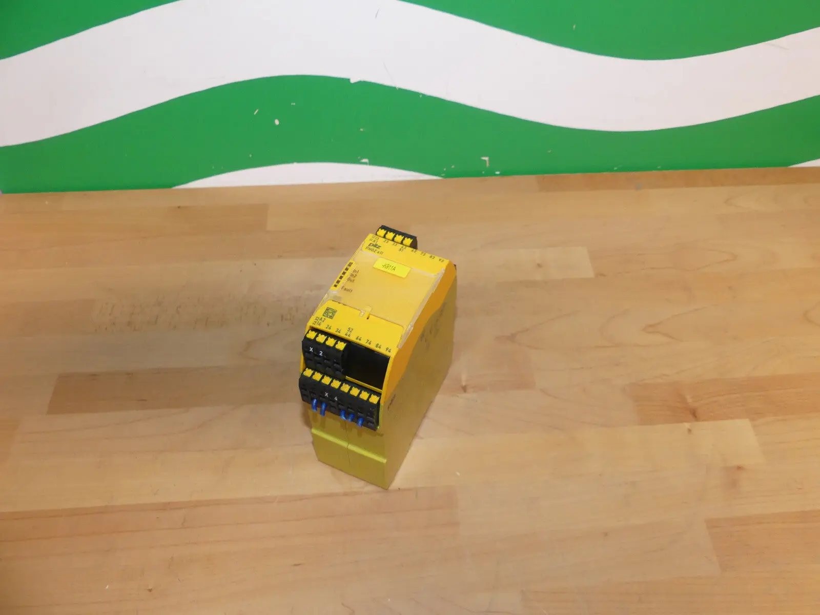 Produktfoto 1 von Pilz PNOZ s11 C 24VDC 8 n/o 1 n/c 751111