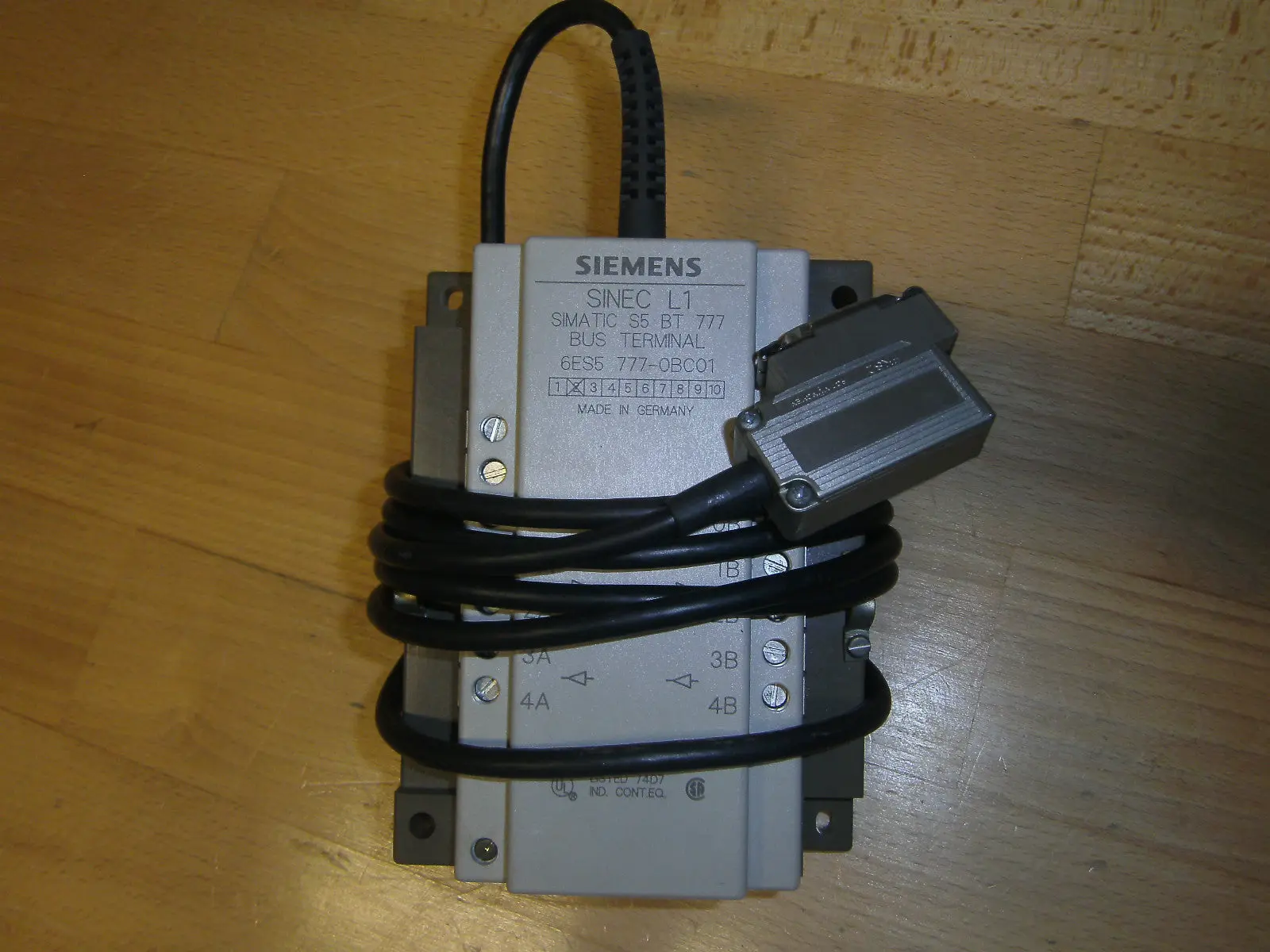 Produktfoto 1 von Siemens SINEC L1 Simatic S5 BT 777 Bus Terminal 6ES5 777-0BC01
