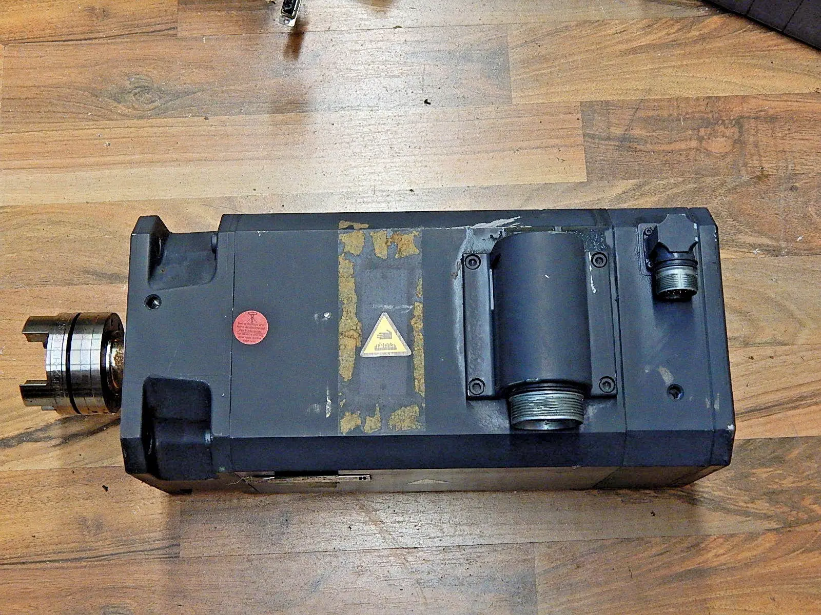 Produktfoto 1 von SIEMENS SERVOMOTOR  1FT6084-1AF71-1EH1 Used