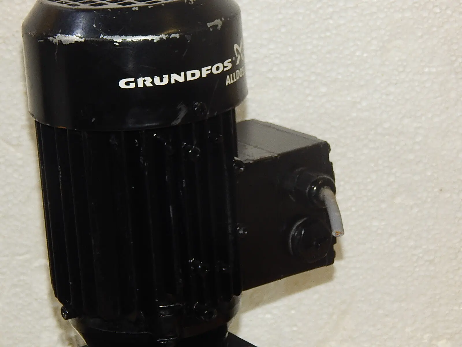 Produktfoto 1 von Grundfos Alldos DMX50-10B-PVC/V/G-X-G1B1B1F used s.Bilder