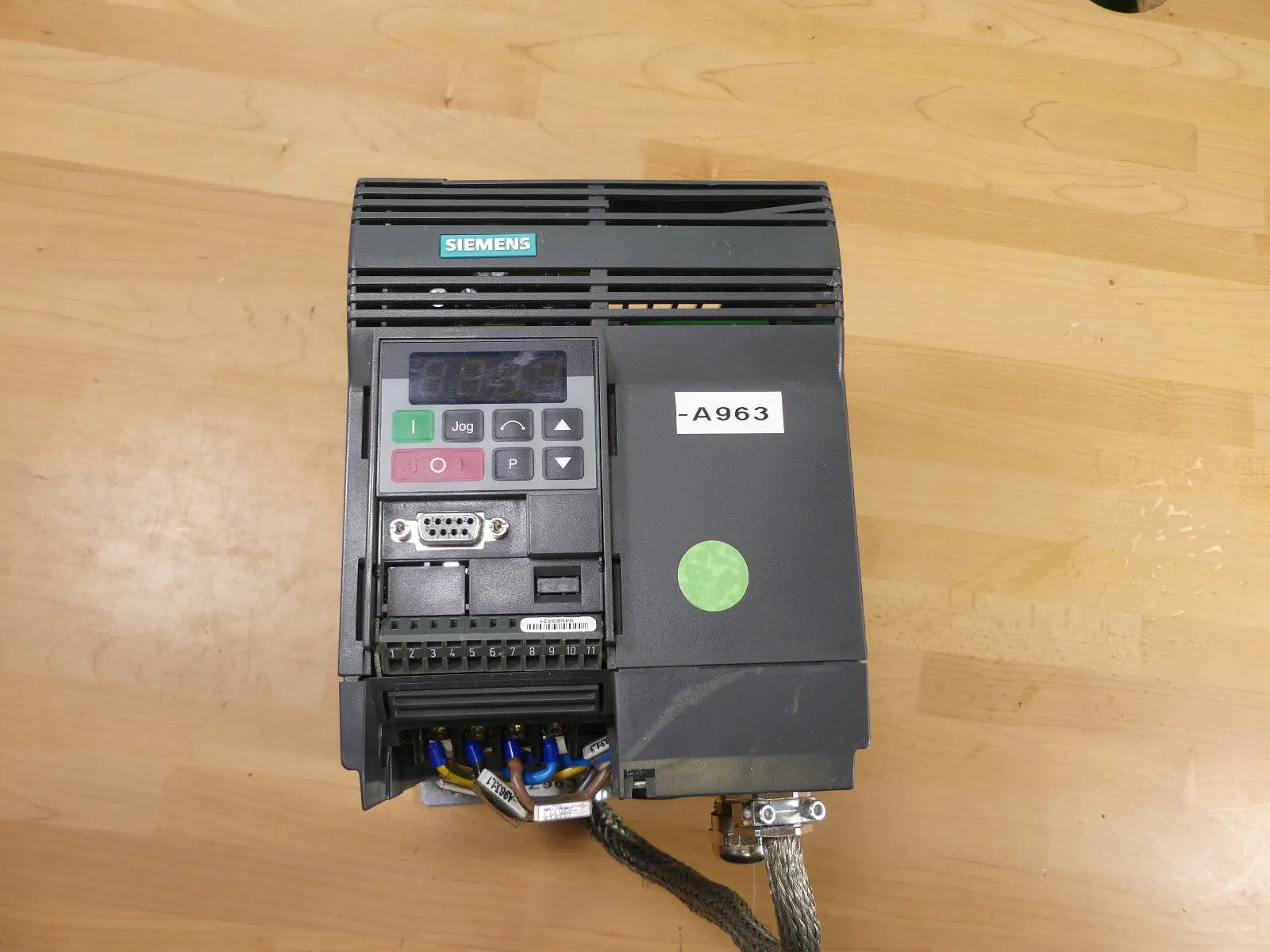 Produktfoto 1 von Siemens Micromaster 6SE9215-8DB40 + 6se3290-0db87-0fa3 (leicht beschädigt)