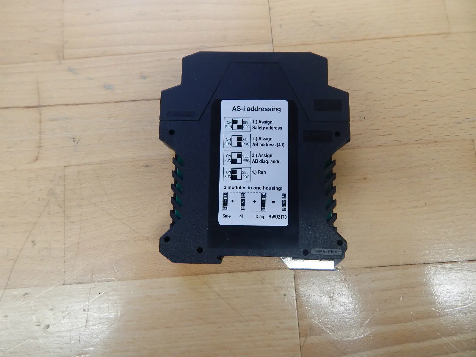 Produktfoto 1 von Bihl + Wiedemann BWU2173 ID-No. 15498  AS-i Safty Relay Output Module