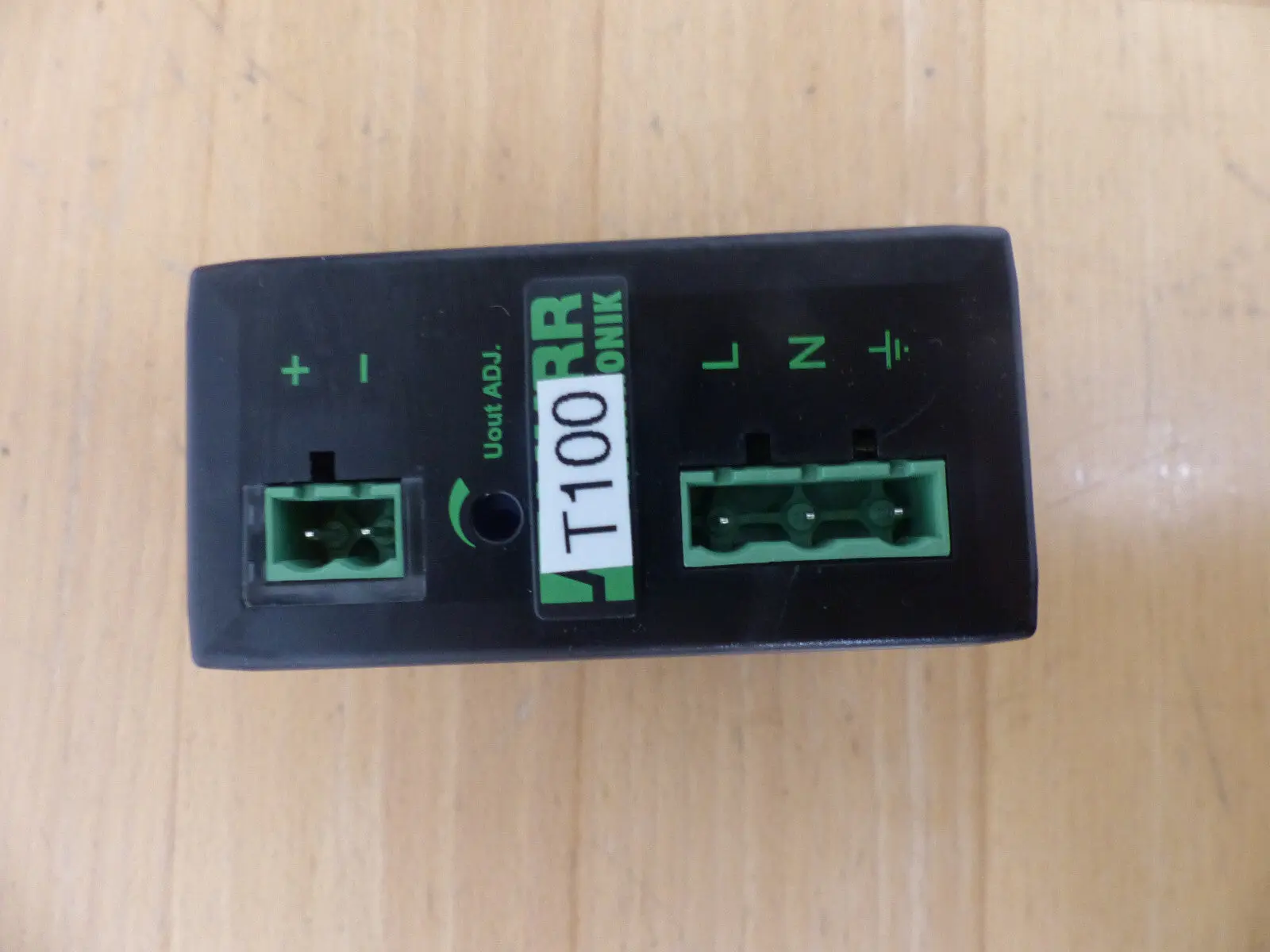 Produktfoto 1 von MURR ELEKTRONIK  SWITCH MODE POWER SUPPLY MCS-B 3-110-240/4-6
