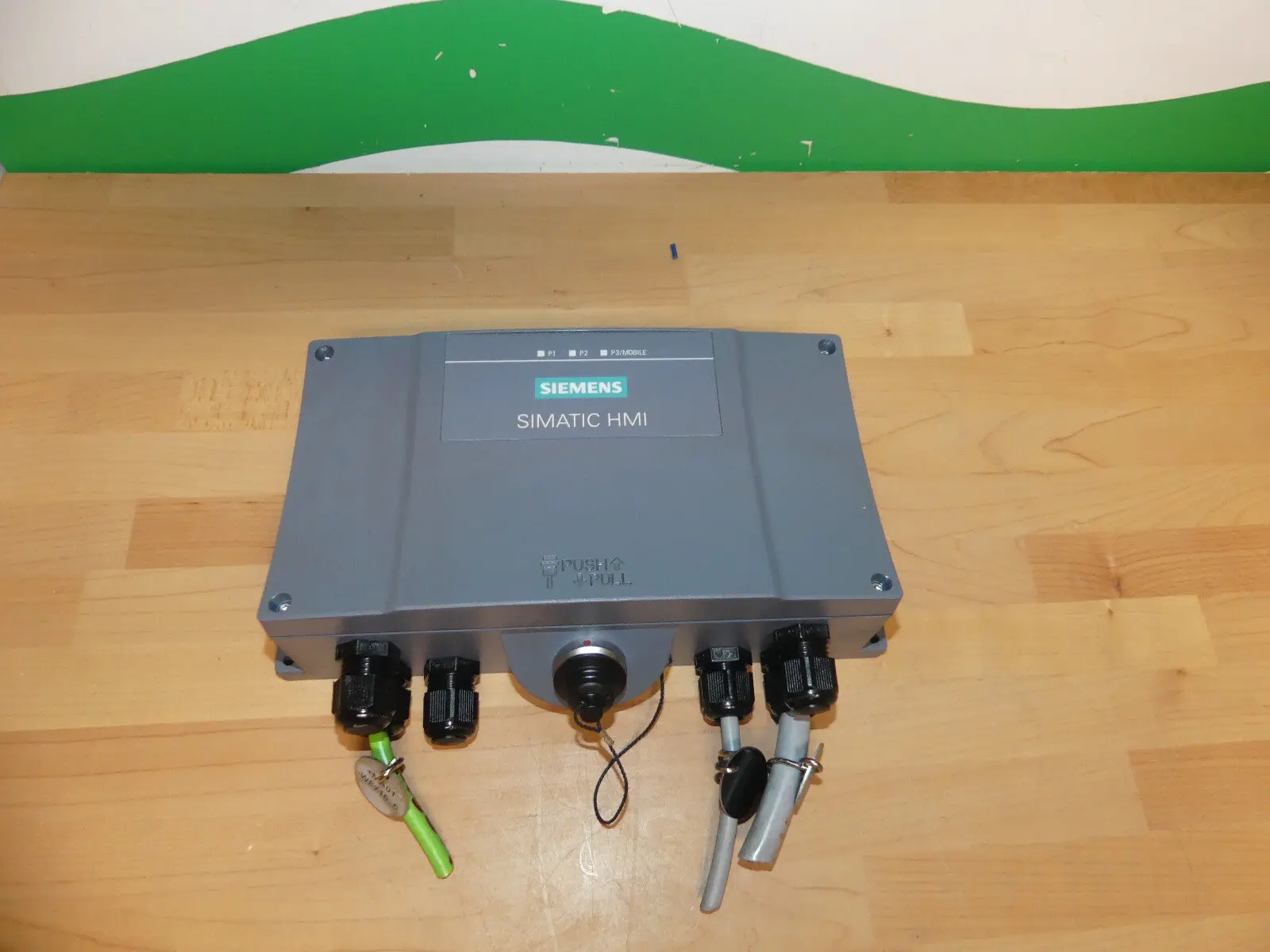 Produktfoto 1 von Siemens  SIMATIC HMI  6AV2125-2AE23-0AX0