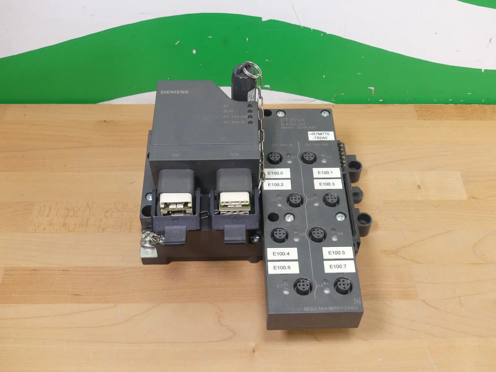 Produktfoto 1 von Siemens 6ES7 141-1BF01-0AB0 / 6ES7141-1BF01-0AB0