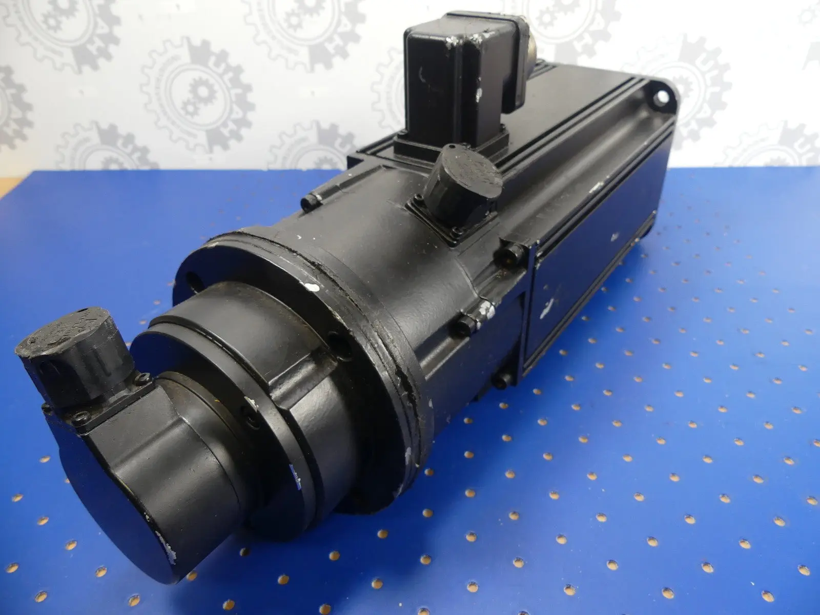 Produktfoto 1 von Rexroth MAC071C-0-NS-4-C/095-A-0/DI522LV/S004 Permanent Magnet Motor