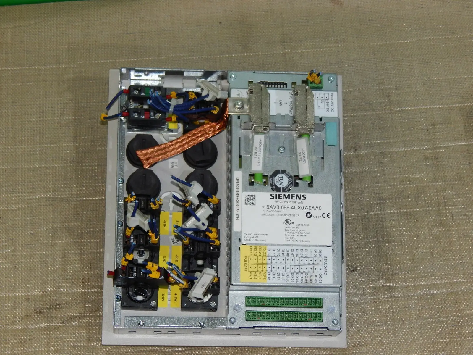 Produktfoto 1 von Siemens 6AV3688-4CX07-0AA0 / 6AV3 688-4CX07-0AA0 s. Bilder