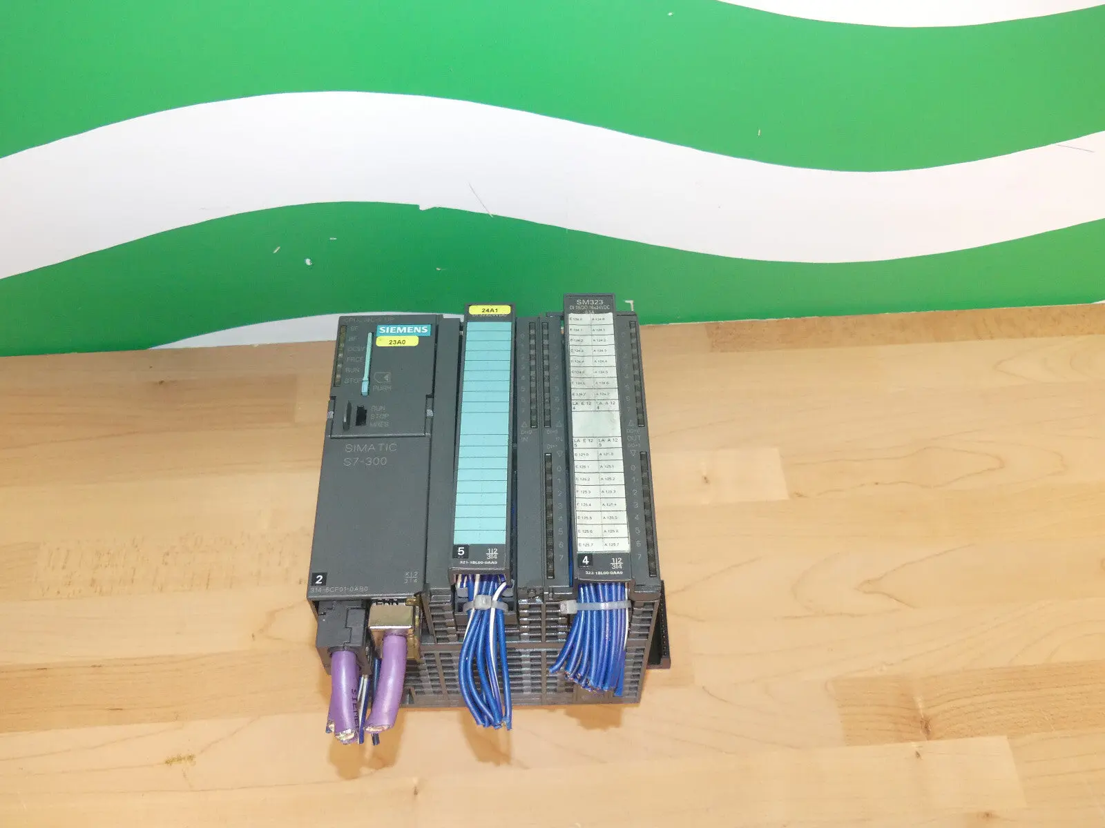 Produktfoto 1 von Siemens SIMATIC S7 6ES7314-6FC01-0AB0 CPU314C-2DP used