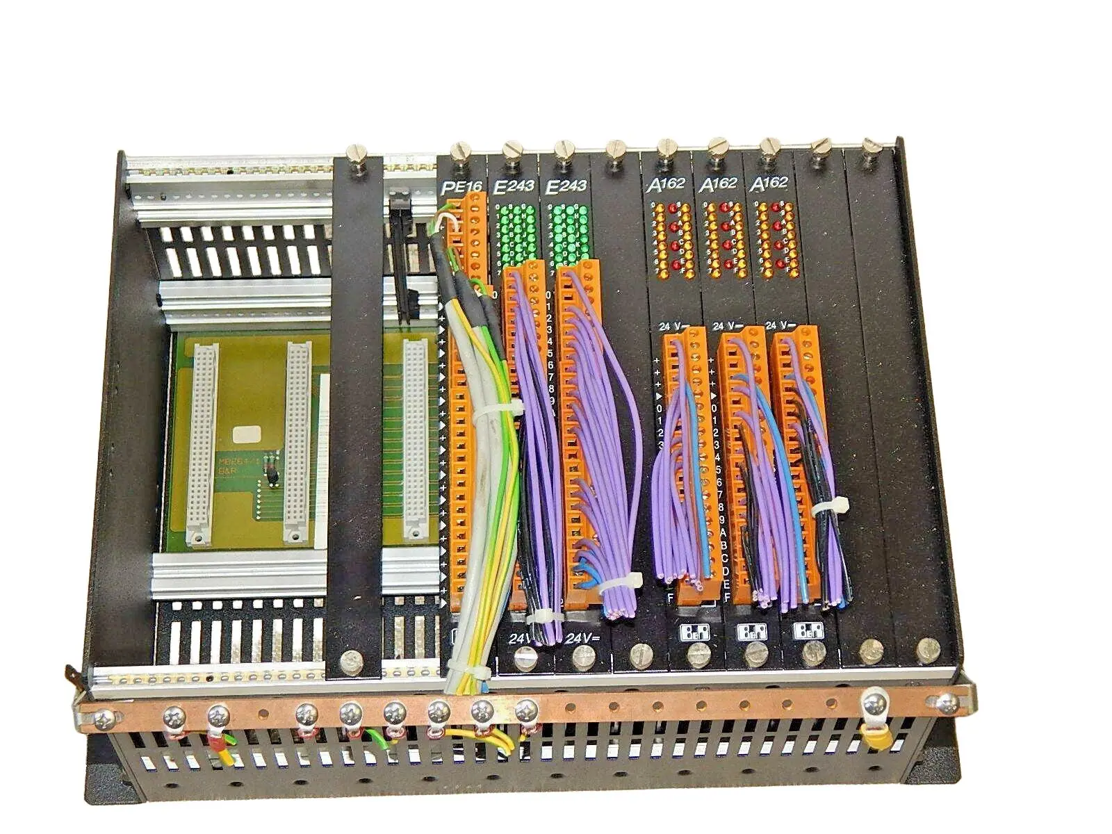 Produktfoto 1 von B&R 12 SLOT CIRCUIT BOARD MB264/1 +PE16 2x E243 3x A162
