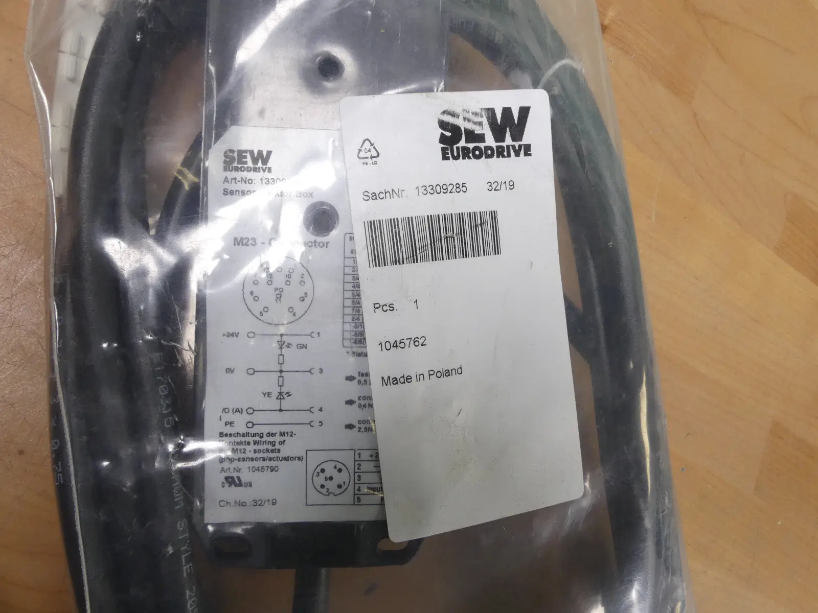 Produktfoto 1 von sew sensor-/aktor box m23-connector