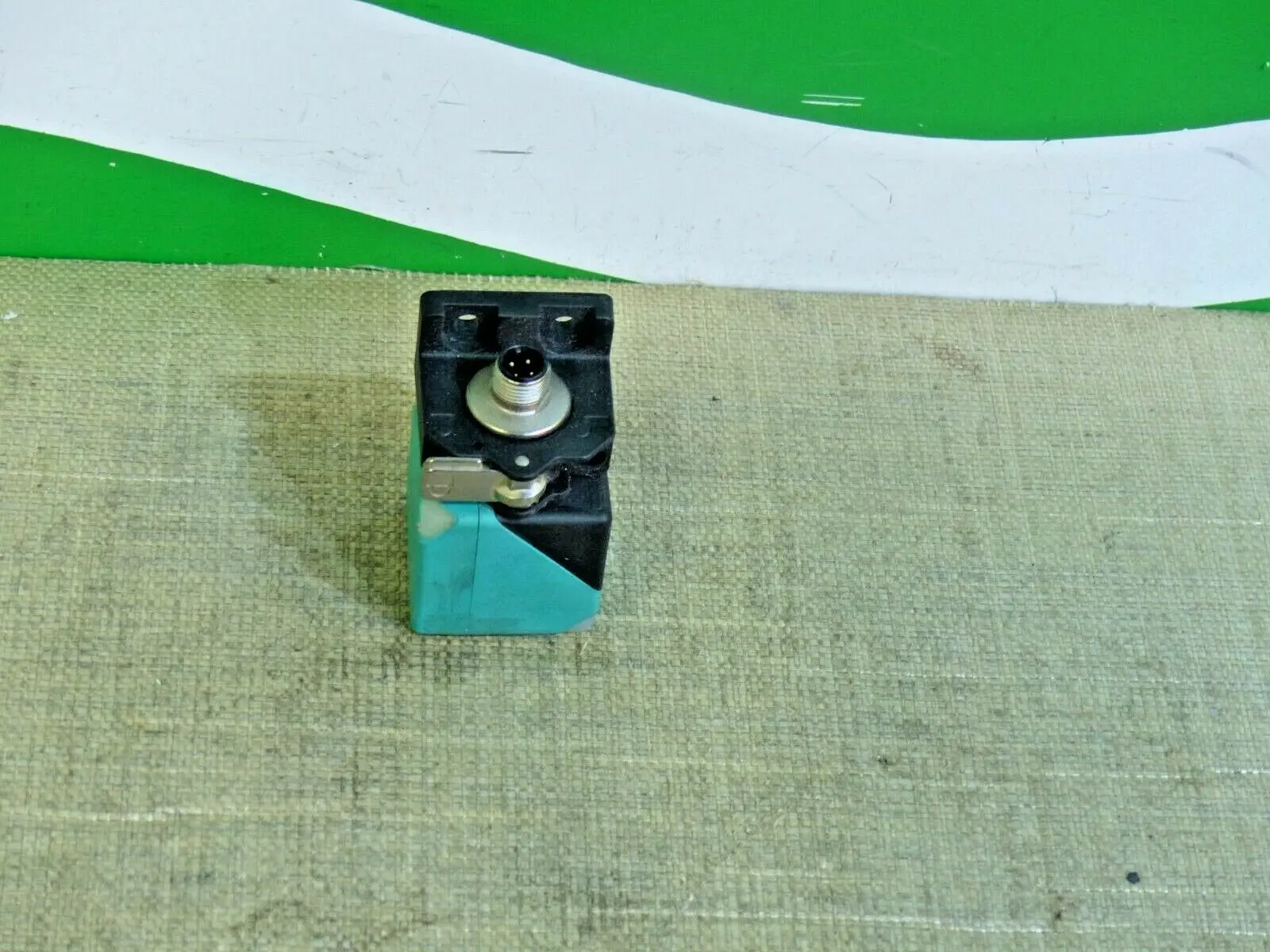 Produktfoto 1 von Pepperl Fuchs NBN40-L2-E2-V1