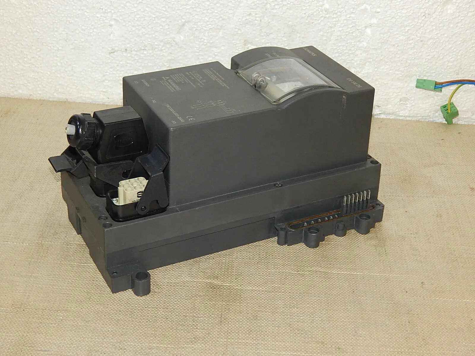 Produktfoto 1 von Siemens EM 300 DS 3RK1300-0JS01-0AA0 used