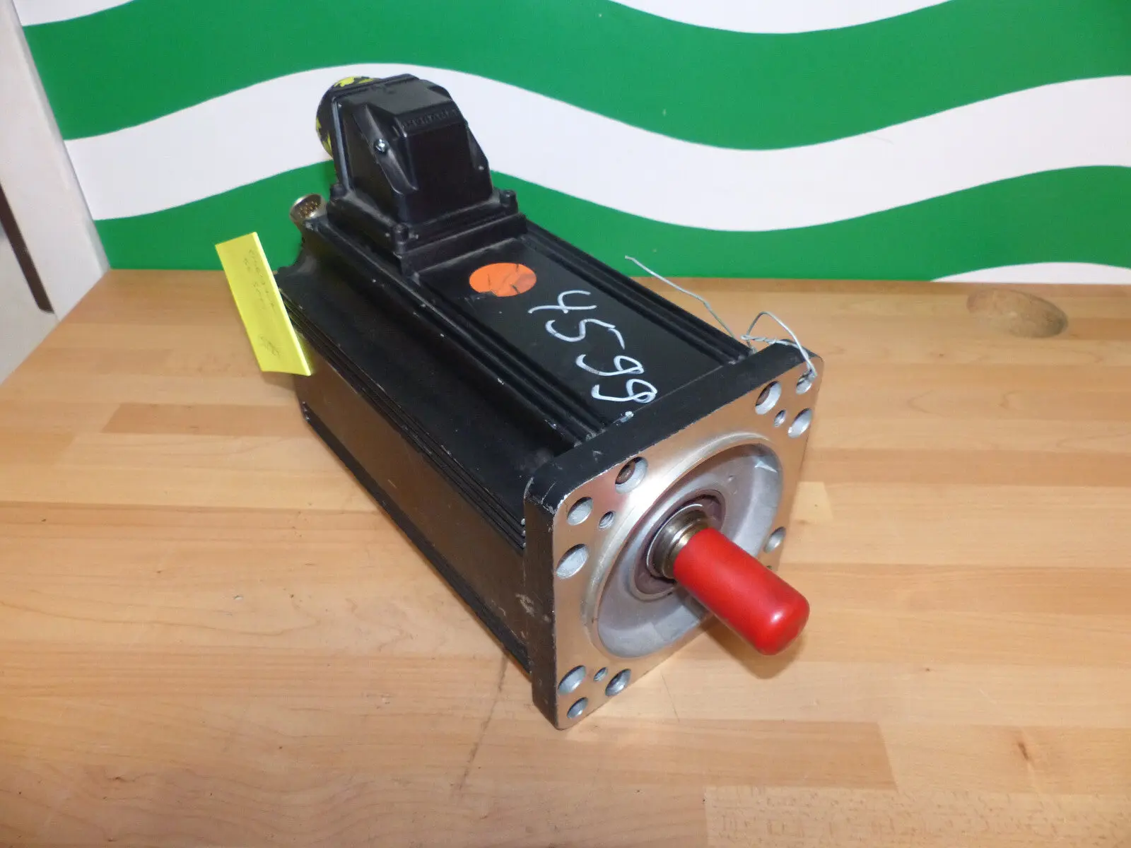 Produktfoto 1 von Indramat mdd093b-n-040-n2m-110gb0 used