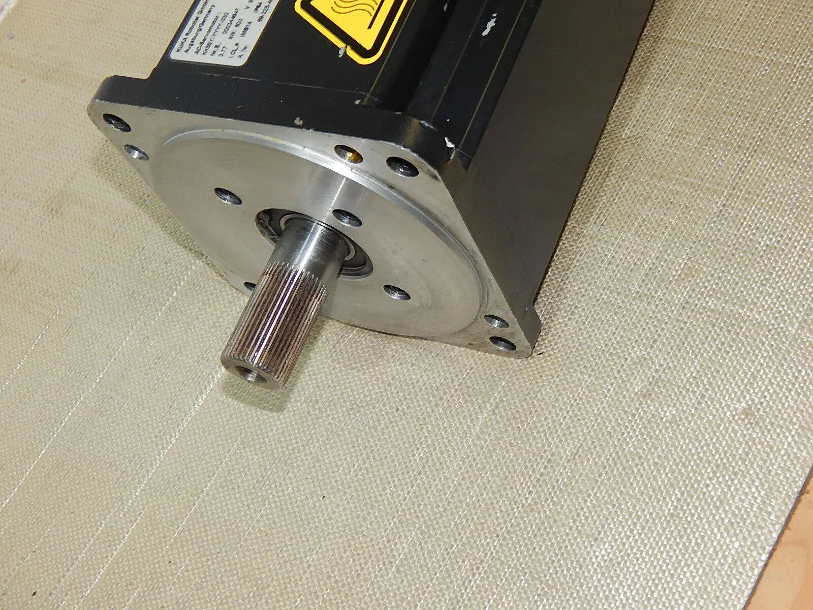 Produktfoto 1 von KUKA  AC-Servomotor KK55Y-YYYY-030 Art.Nr.: 69-225-467  Used