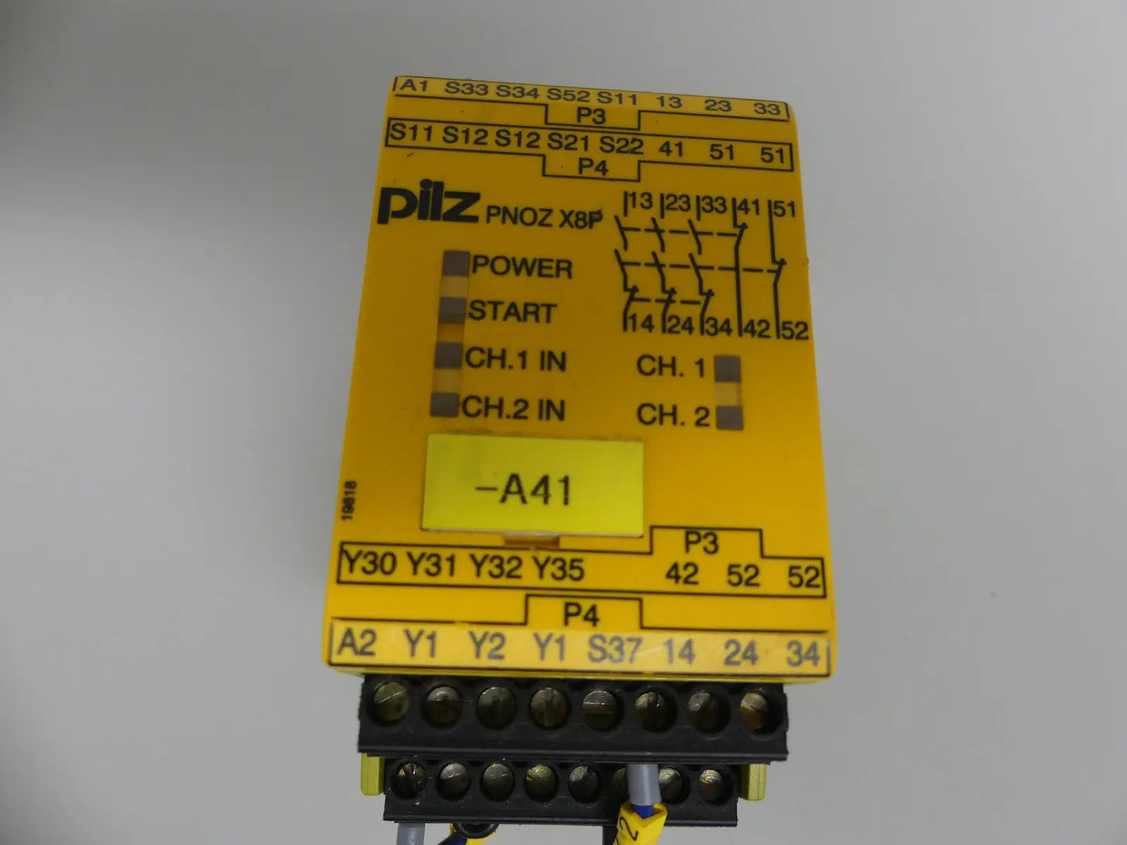 Produktfoto 1 von Pilz 777760 Sicherheitsrelais