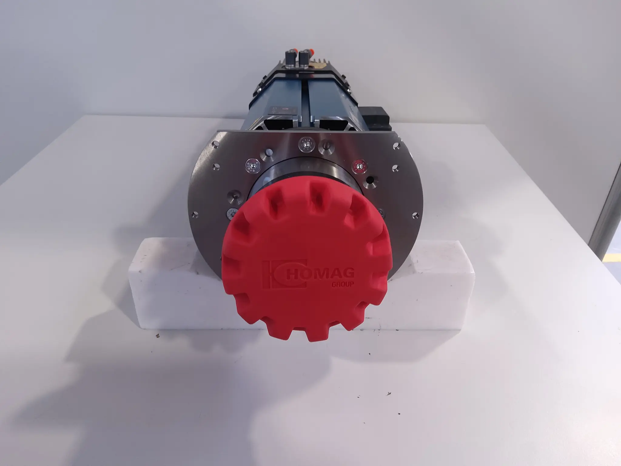 Produktfoto 1 von ELEKTROSPINDEL ES929 HSKF63 4P LANGE NASE 7,5 KW 24.000 U/MIN 380 V LUFTKÜHLUNG BLAUES GEHÄUSE